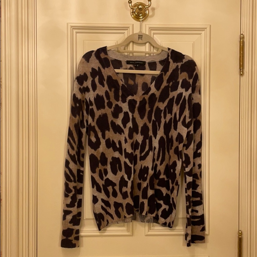 Skull cashmere cheetah sweater